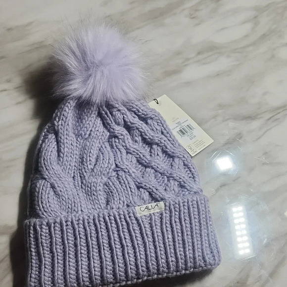 Calia Cable Knit Pom Beanie Womens in Lily Nwt - Picture 5 of 6